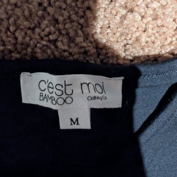 Bamboo C/S Romper Size Medium - Picture 3 of 4